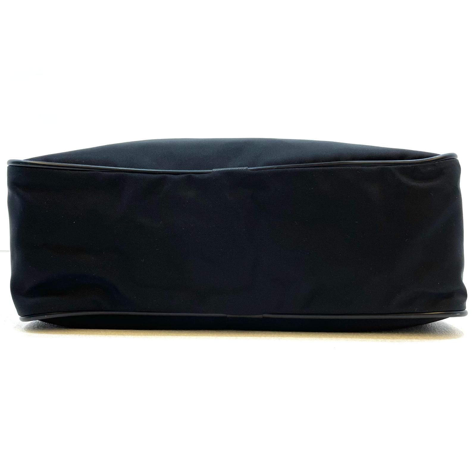 【中古】PRADA | プラダ 三角ロゴ テスート ショルダーバッグ ブラック【尾張小牧店】 中古】PRADA | プラダ テスート 三角ロゴ ショルダーバッグ ブラック