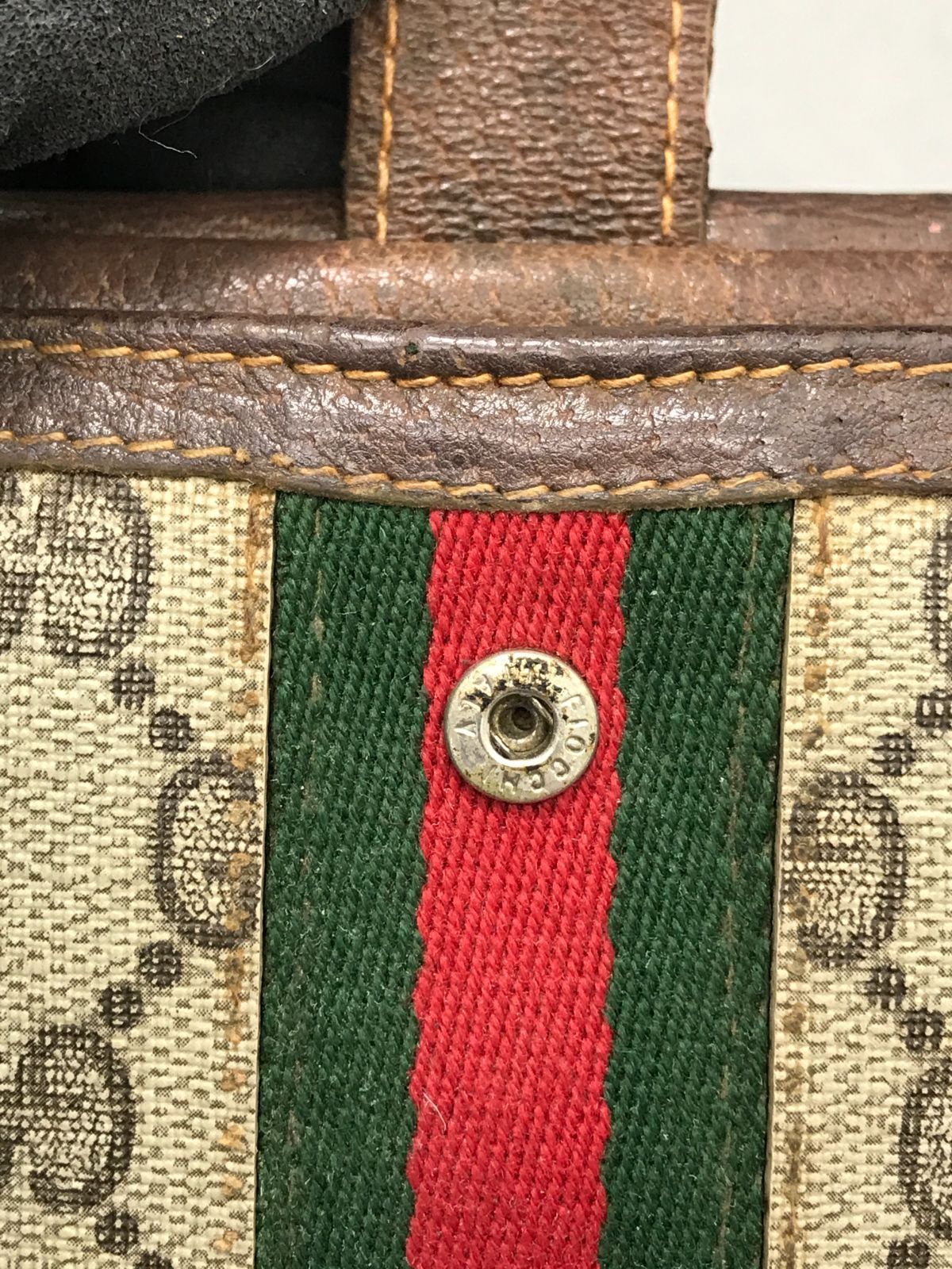 GUCCI グッチ 三つ折り財布 シェリーライン GGスプリーム 469 - メルカリ