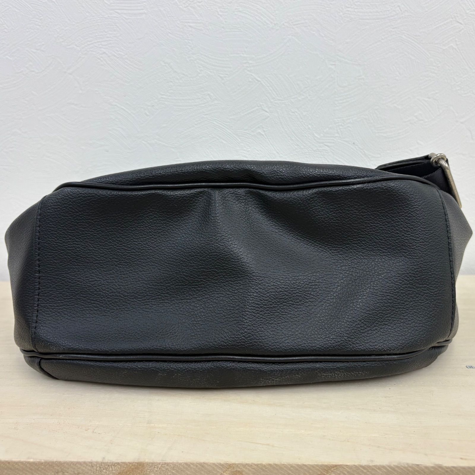 美品】CASTELBAJAC カステルバジャック ショルダーバッグ Black ハーフ
