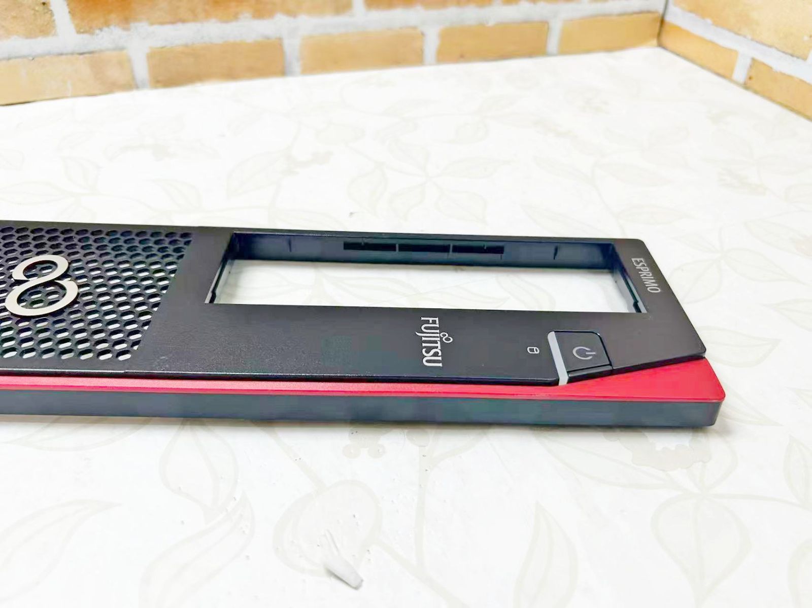 FUJITSU FMVD4300KP ESPRIMO D588⁄BX Core i5 9500 3.00GHz 8GB 500GB