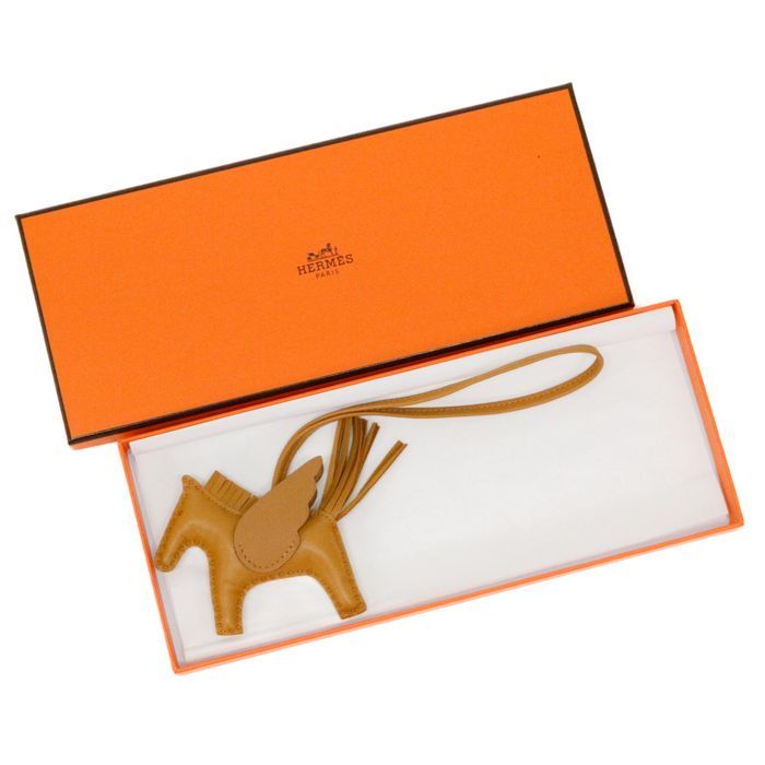 Sランク】 エルメス HERMES ペガサス PM アニョーミロ (ラムスキン) B 