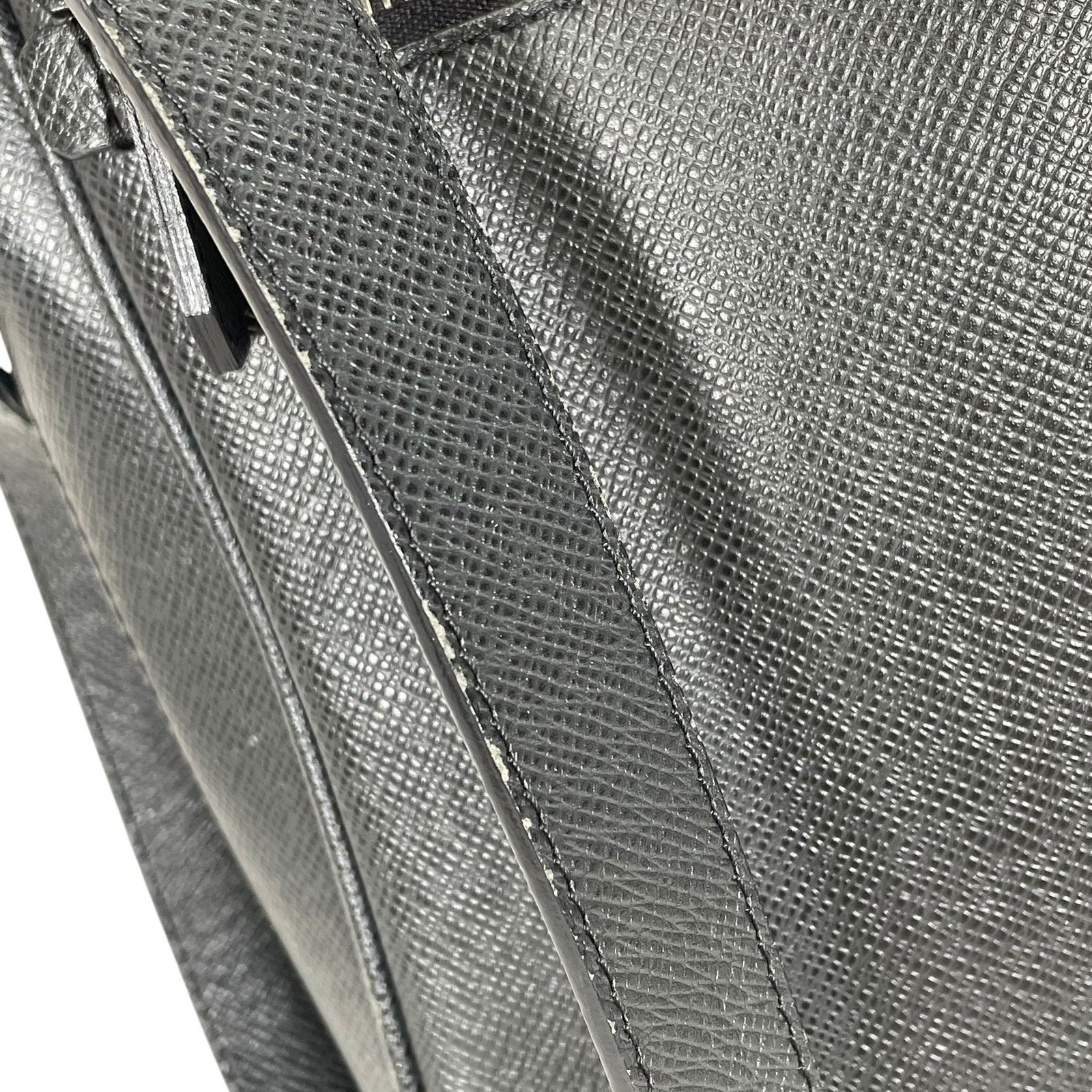 LOUIS VUITTON ルイヴィトン ショルダーバッグ ルカ タイガ