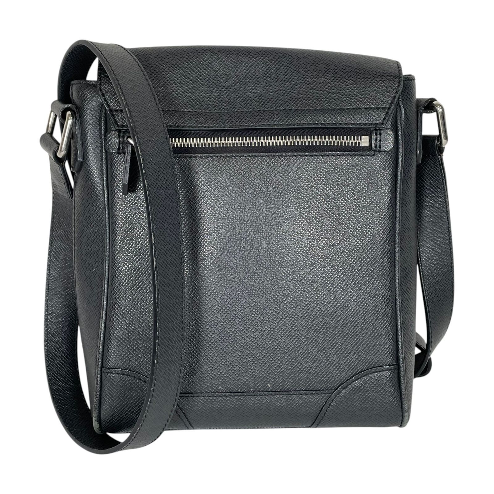 LOUIS VUITTON ルイヴィトン ショルダーバッグ ルカ タイガ