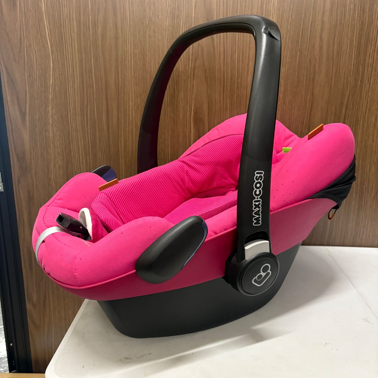 Maxi-Cosi マキシコシ Pebble Plus ペブルプラス チャイルドシート 
