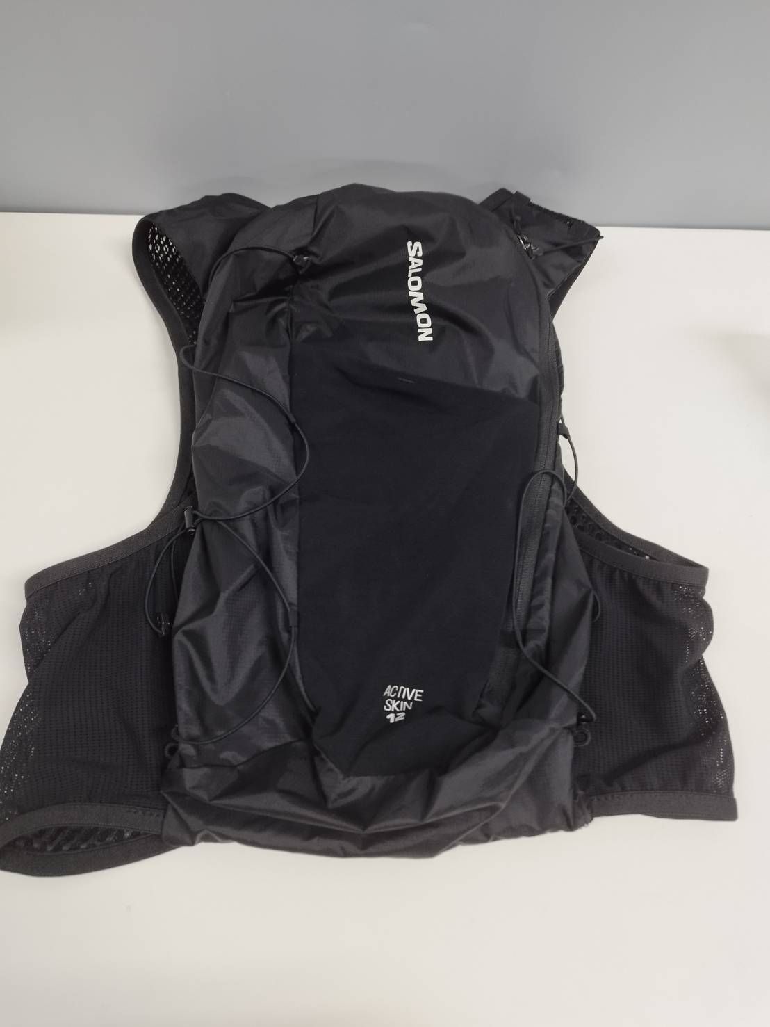 未使用に近い】SALOMON サロモン Active Skin 12/トレイルランニング用 