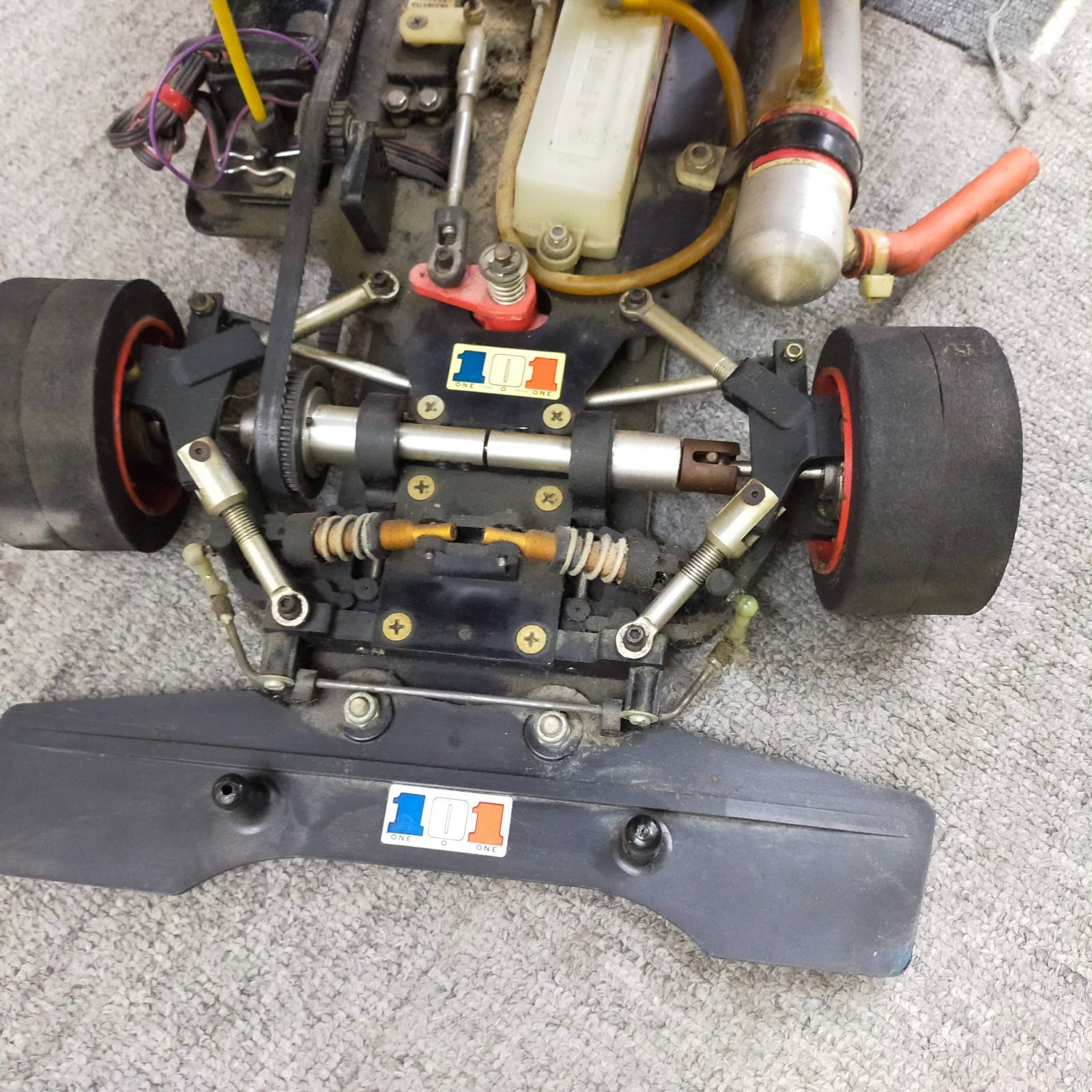 オイルエンジン RCカー レーシングカー 動作不明 現状品 - メルカリ