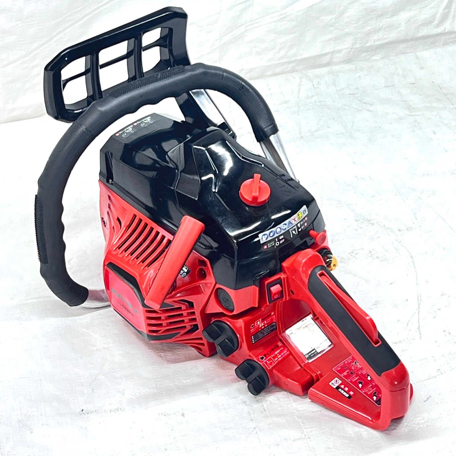 【中古品】【お買い得！】 チェーンソー 16インチ（40cm）YOTUKA エンジン式 37cc 1.8馬力 オレゴン製 ガイドバー・ソー ...