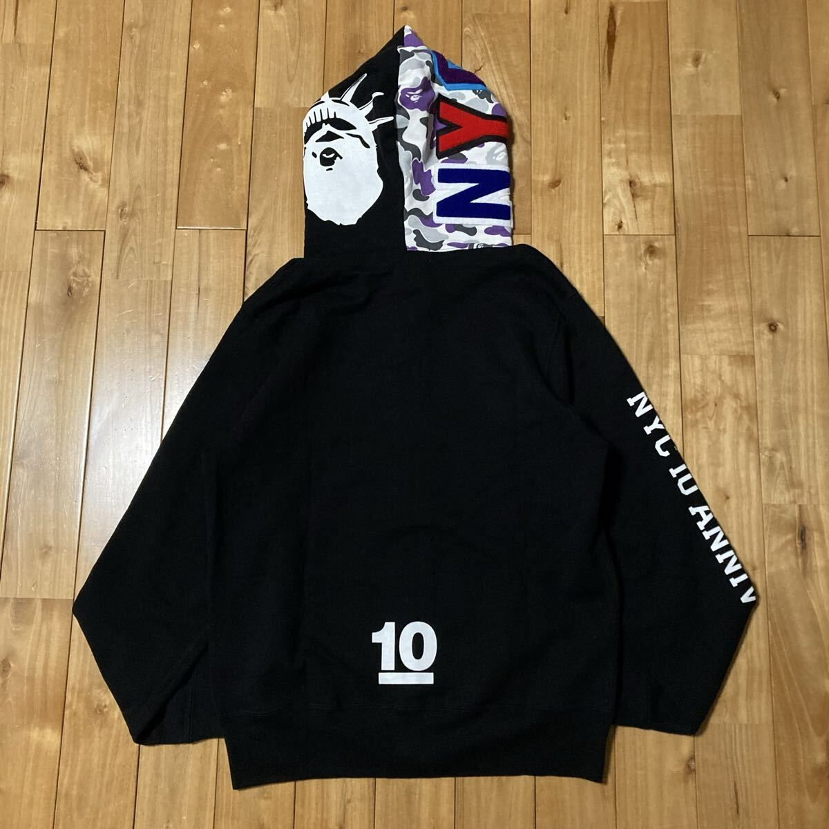 ☆美品☆ NYC 10周年 シャーク パーカー Mサイズ shark full zip 