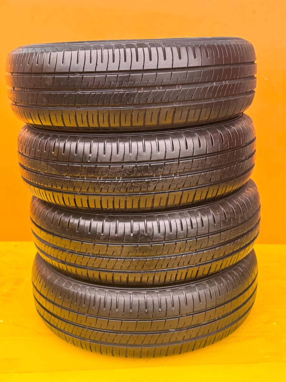 ZT-8253] 4本 ★2023★ ダンロップ タイヤ DUNLOP TYRE 1U2J6 185/70R14 88S ENASAVE 溝 7.01mｍ 日本製