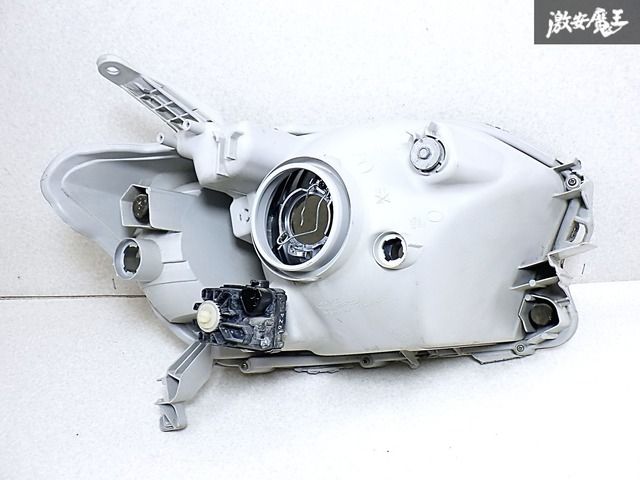 ☆売り切り☆ トヨタ 純正 NCP160V プロボックス ハロゲン ヘッド