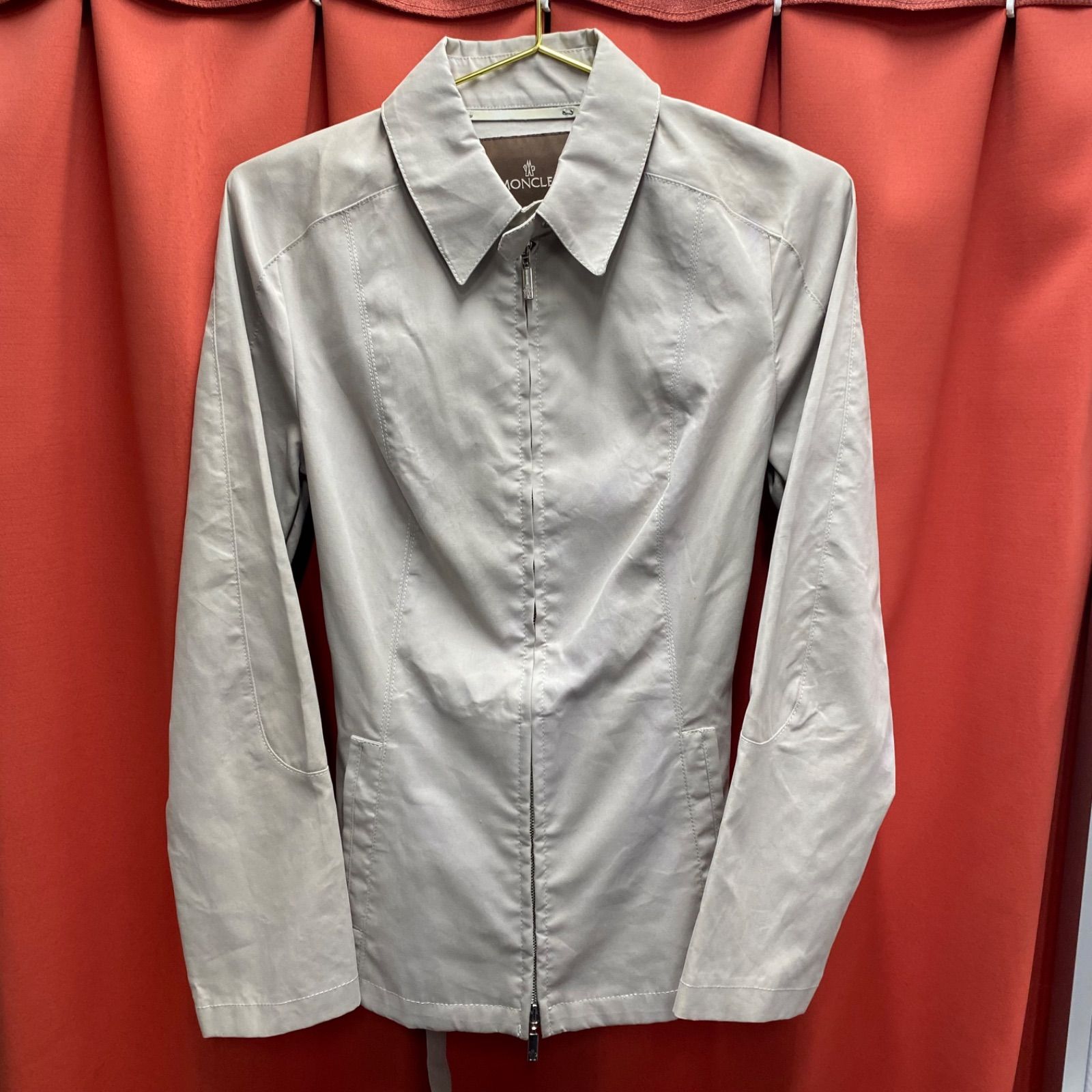 MONCLER スプリングコート M ベージュ 中古・古着通販】MONCLER (モンクレール) スプリングコート ベージュ