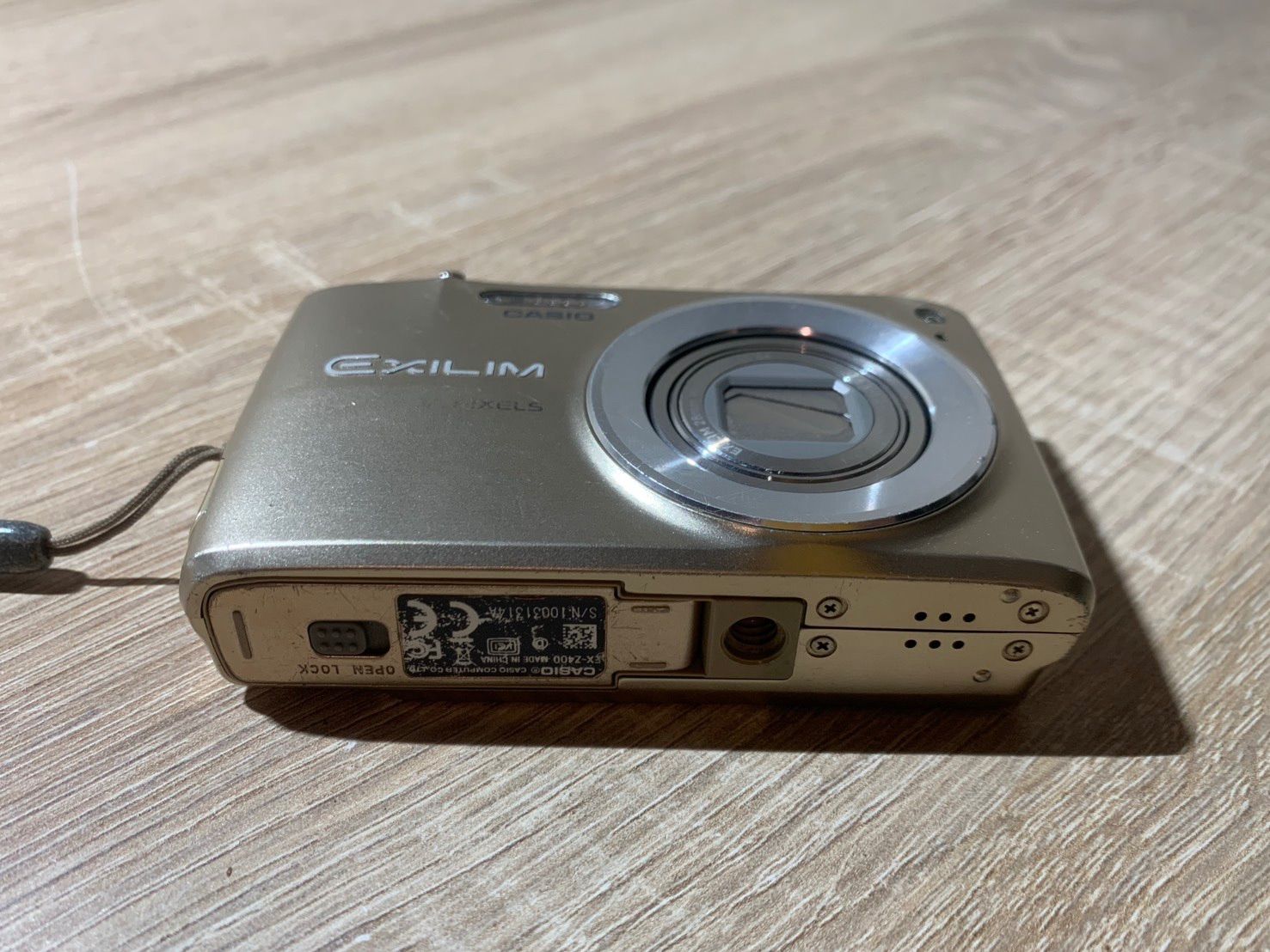 CASIO EXILIM EX-Z400 ジャンク品 【公式通販】