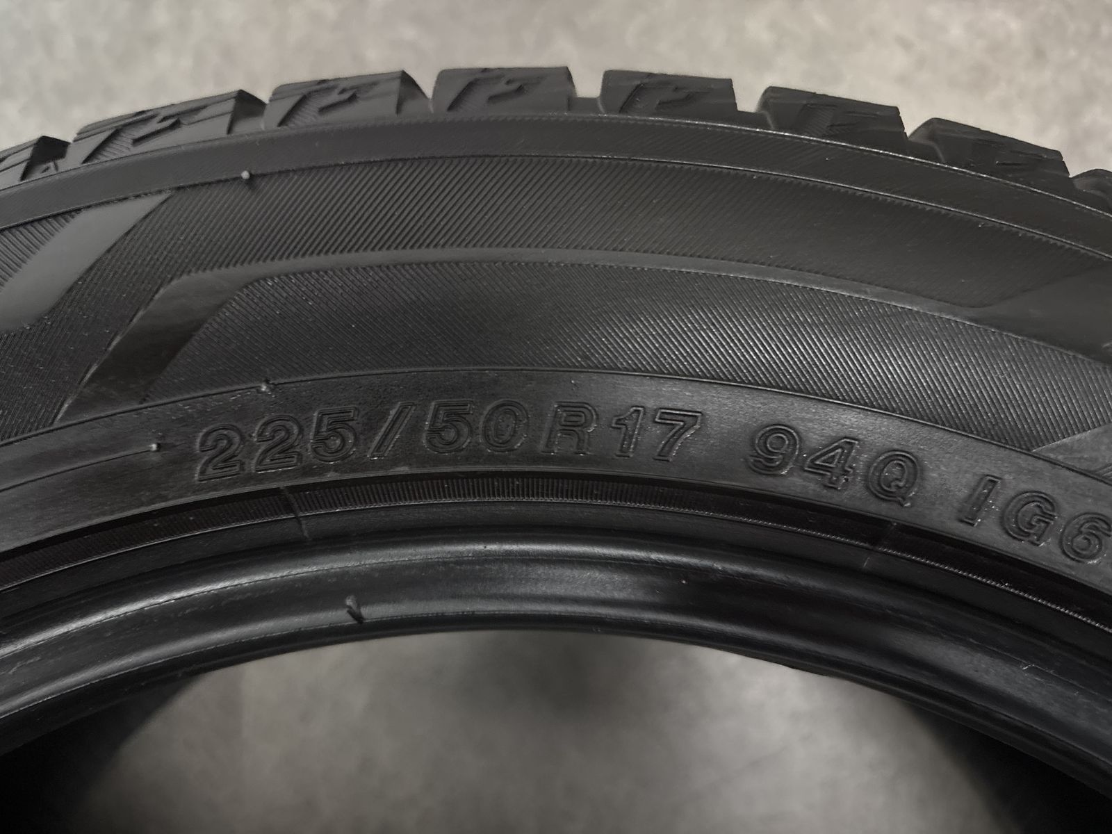 スタッドレス】ヨコハマ アイスガード iG60 225/50R17 マジェスタ 