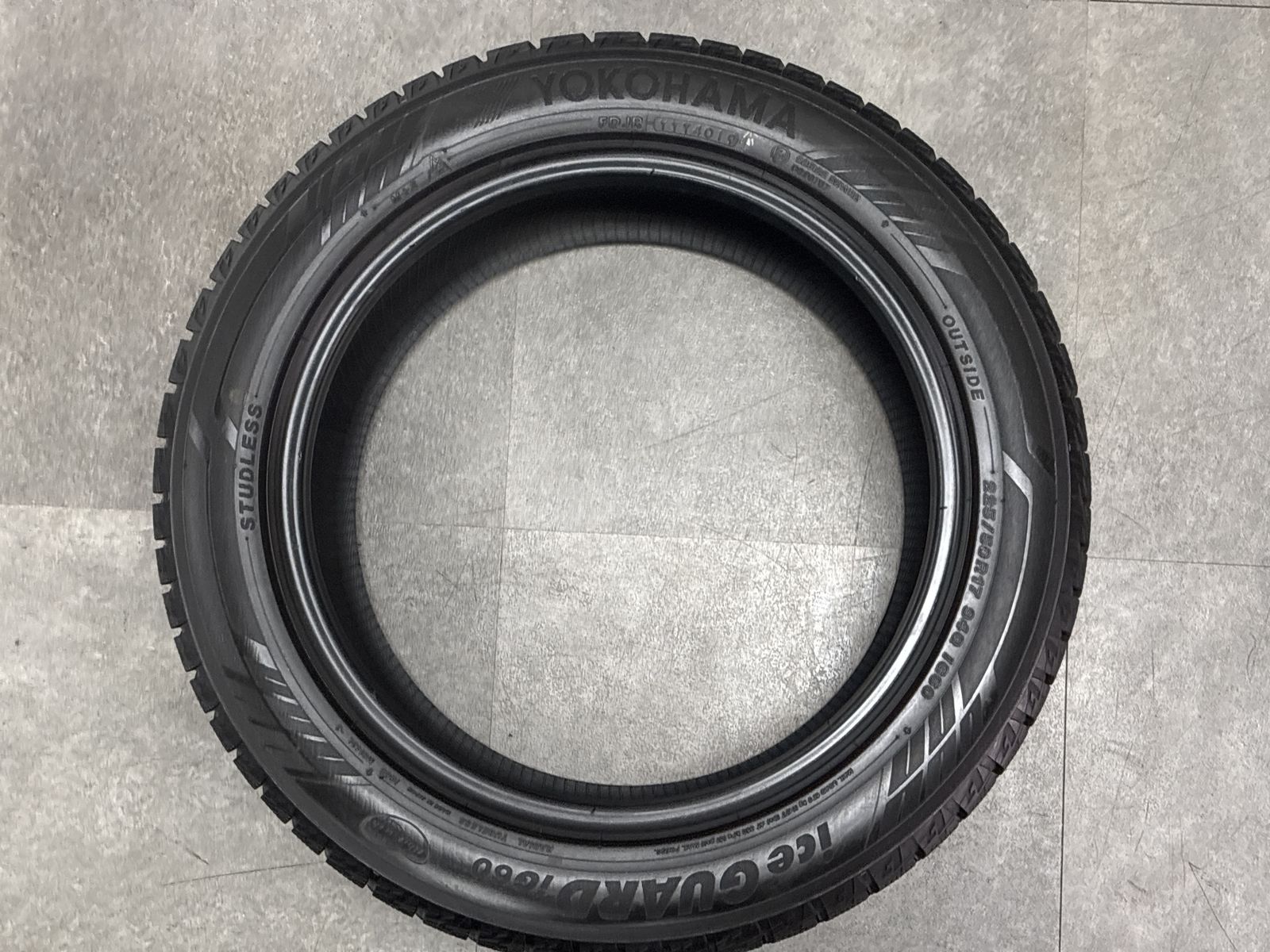 スタッドレス】ヨコハマ アイスガード iG60 225/50R17 マジェスタ 