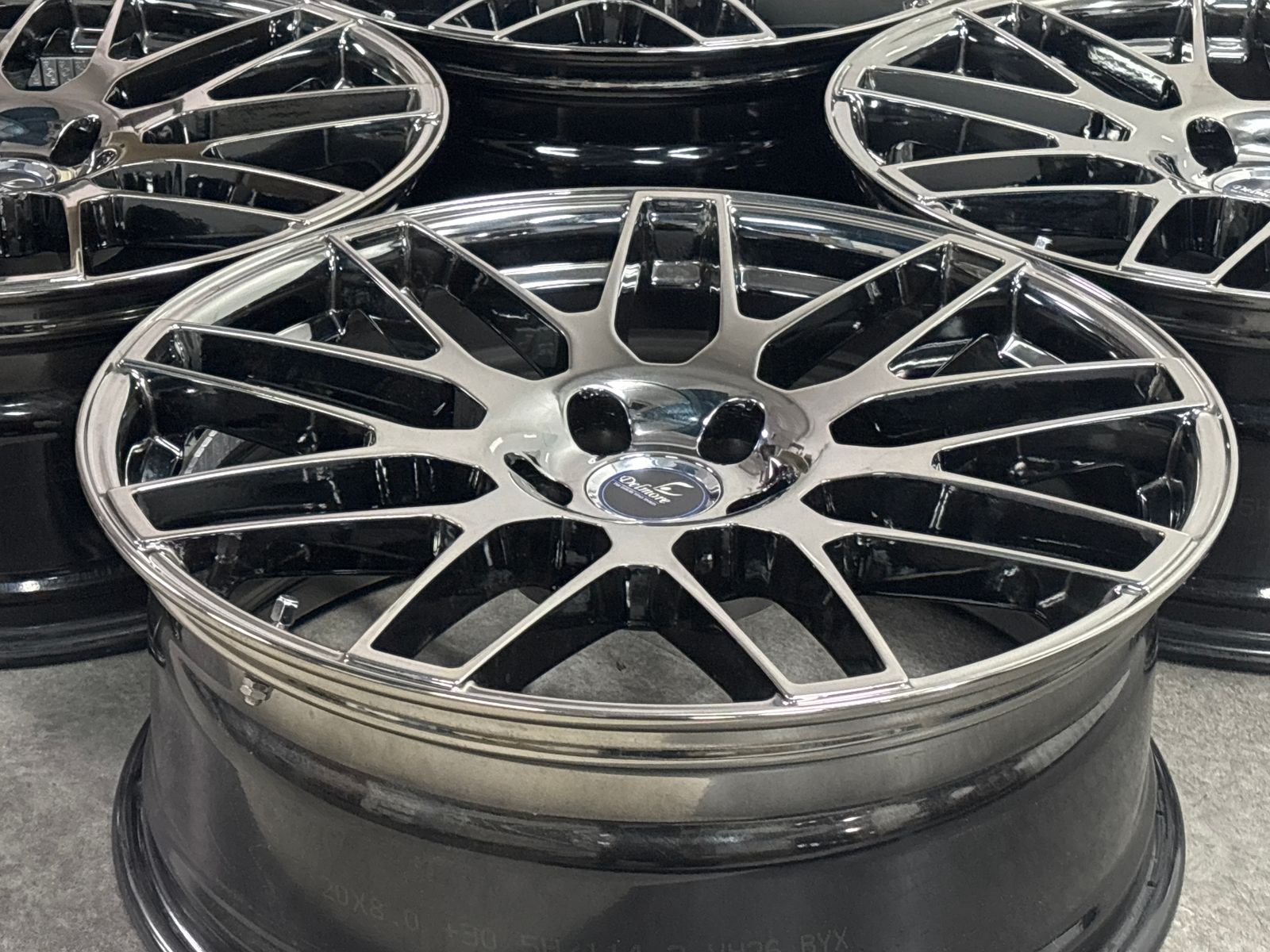 美品】Weds デルモア LC.S 20in 8J +30 PCD114.3 4本 レクサス RX NX