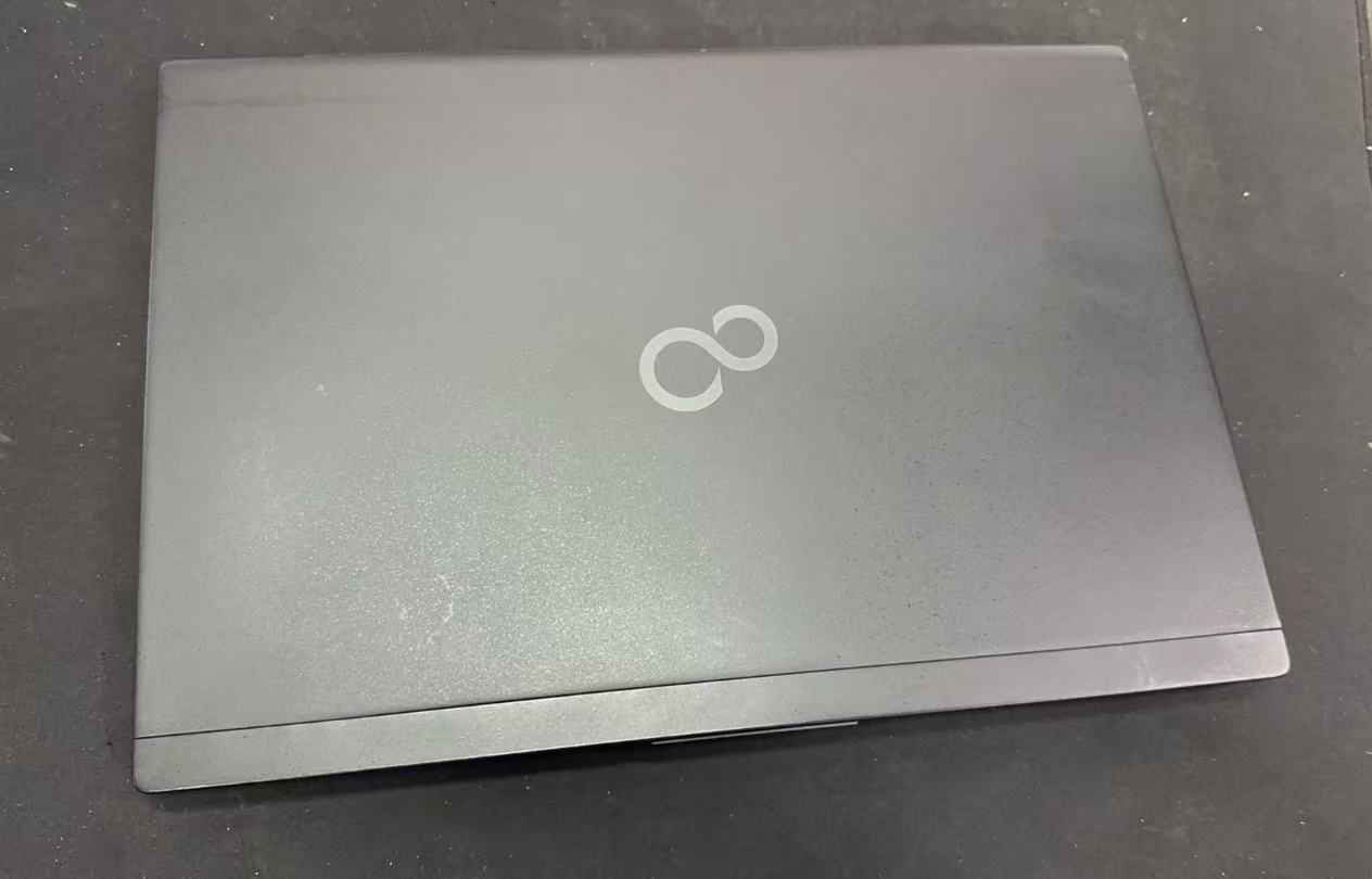 富士通 LIFEBOOK U939/B i5 8GB 256GB ++ 923576