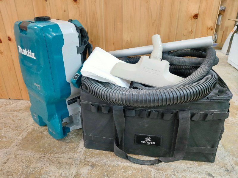 ☆マキタ(Makita) 充電式背負集じん機 VC665DZ 本体のみ 動作確認済み 