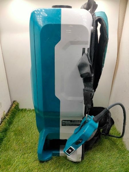 ☆マキタ(Makita) 充電式背負集じん機 VC665DZ 本体のみ 動作確認済み 