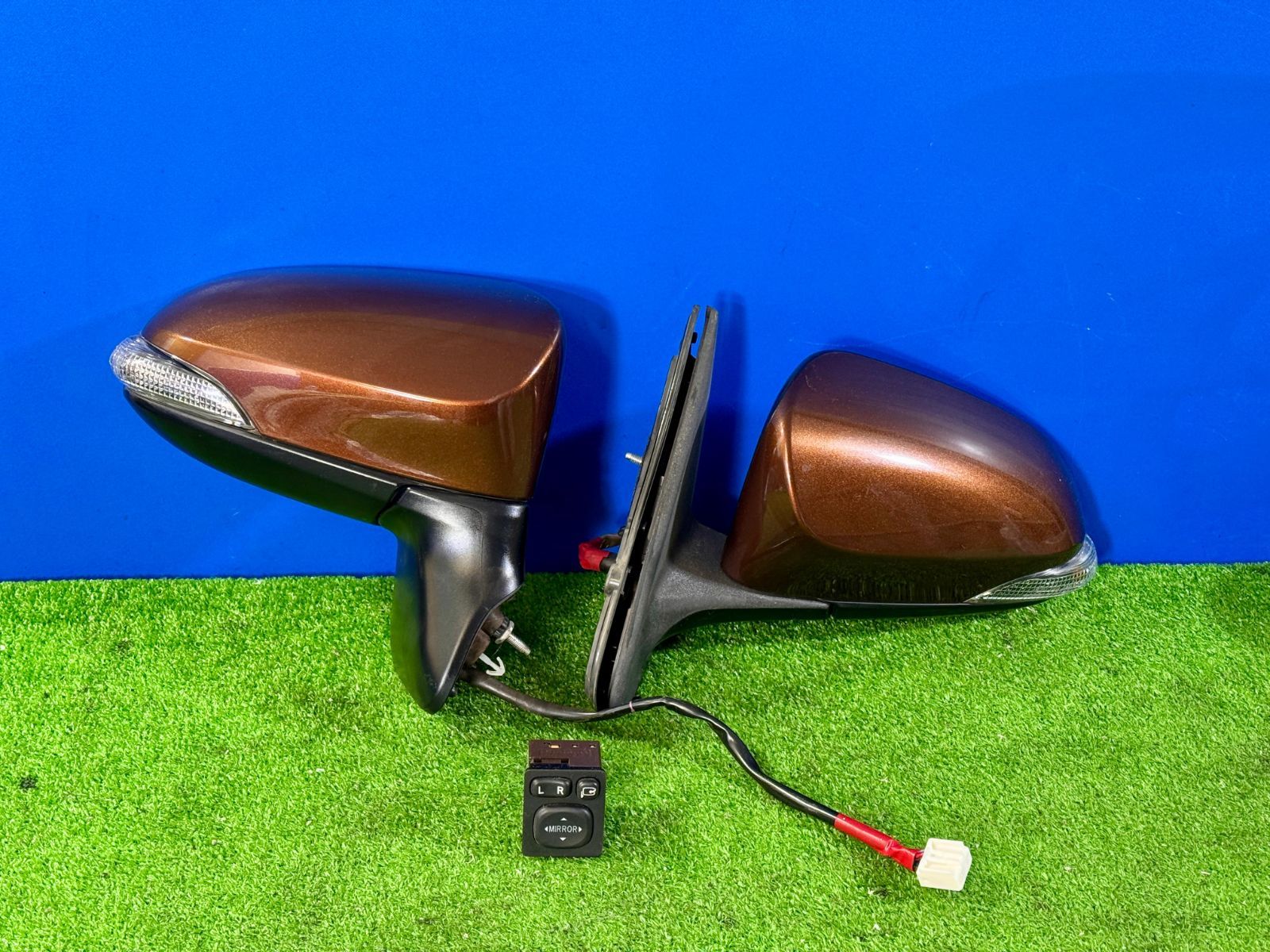 ZT-8259] 純正 トヨタ ポルテ NSP140 サイドドアミラー 左右セット 色