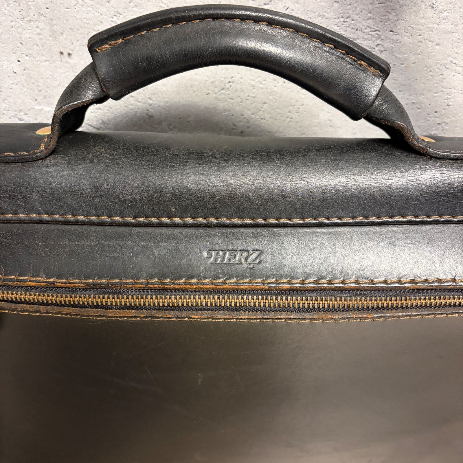 HERZ ヘルツ 2WAY ビジネスバッグ 本革 ブラック ショルダー付 J2-825 