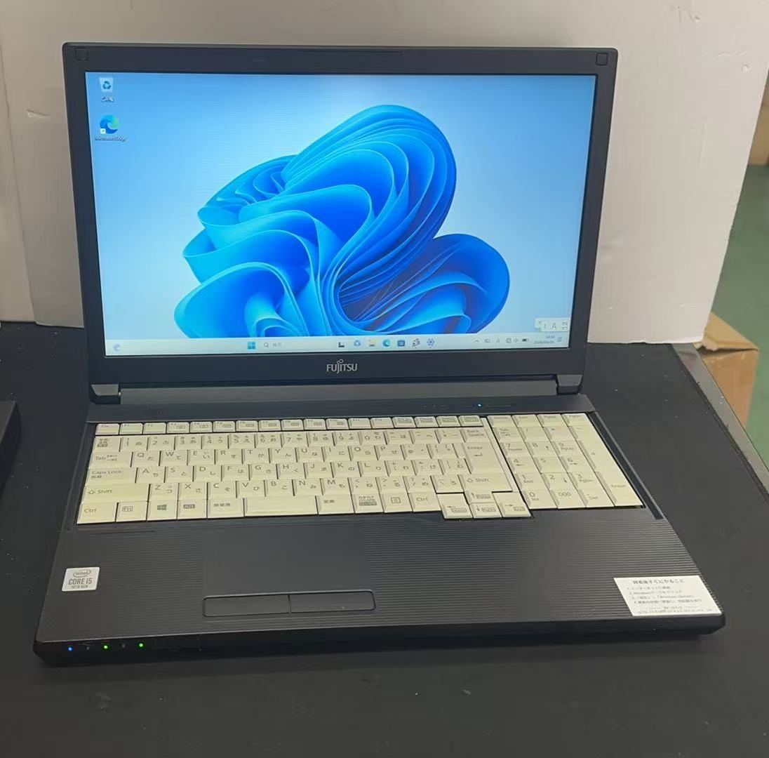 富士通LIFEBOOK A5510/D i5 10世代ノートPC 中古 - メルカリ