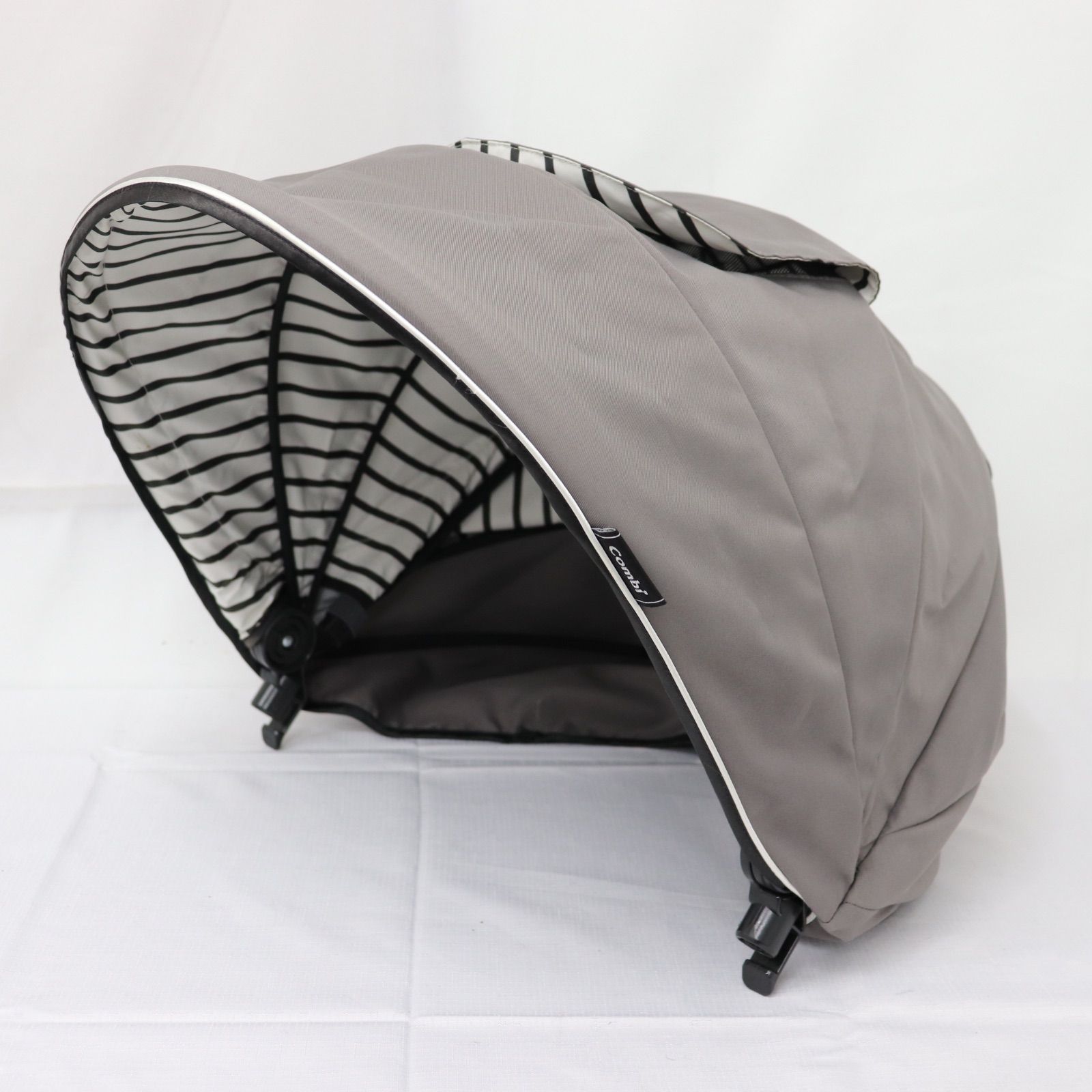 美品】Combi コンビ メチャカルハンディ オート4キャス コンパクト 