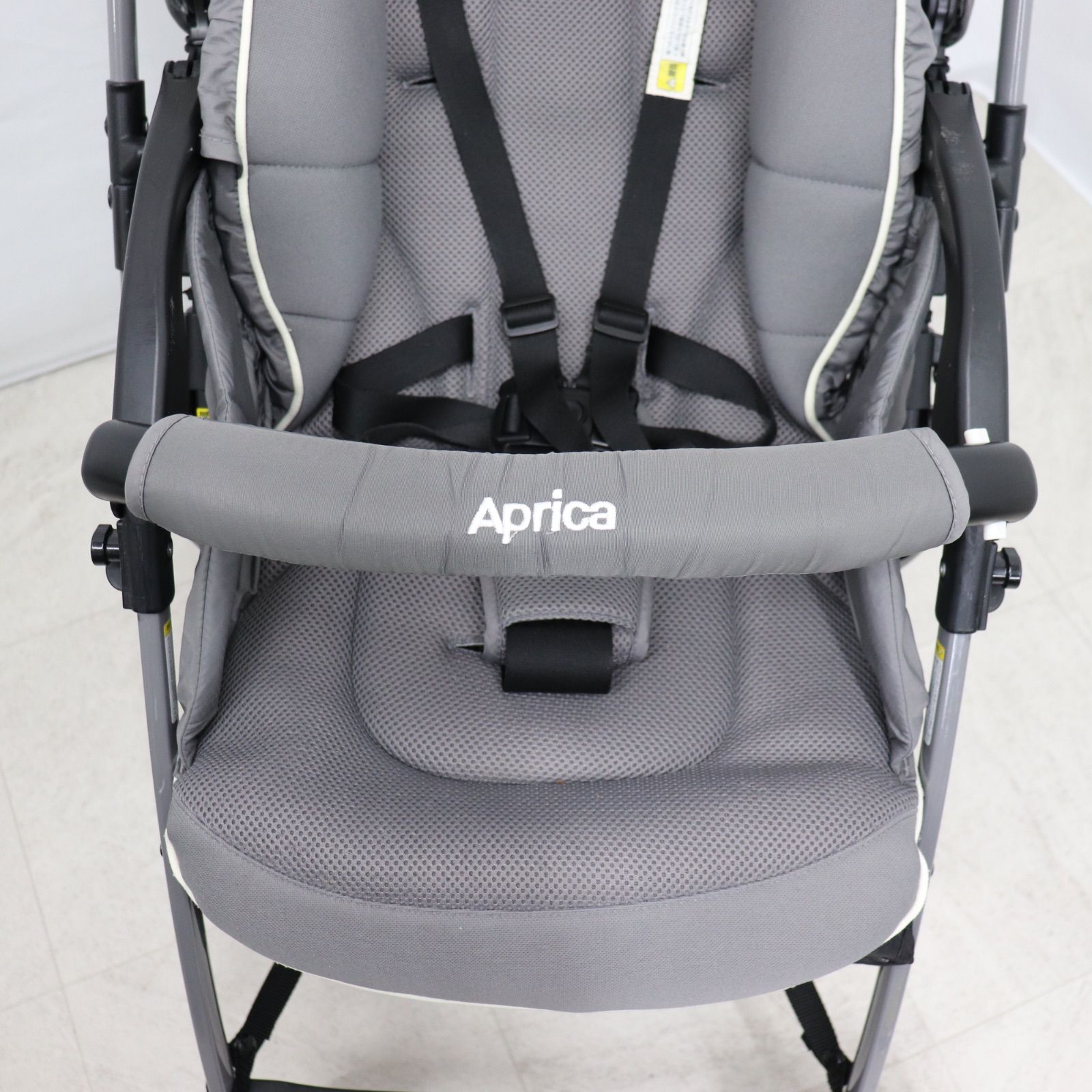 即日発送】Aprica アップリカ ラクーナクッション グレー ベビーカー 