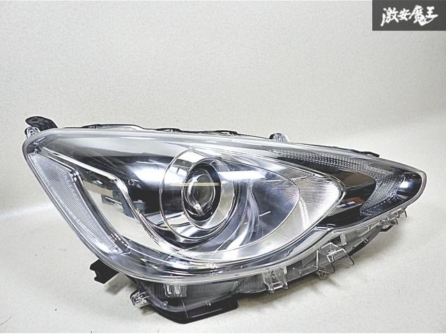 アクア NHP10 ライト ヘッドランプ 右 LED KOITO コイト 52-247 81110