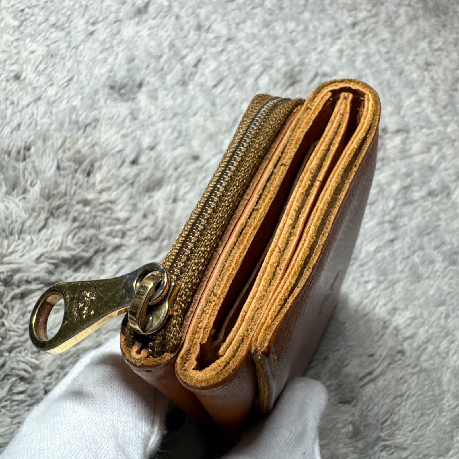 IL BISONTE イルビゾンテ 三つ折り財布 コンパクトウォレット 本革 