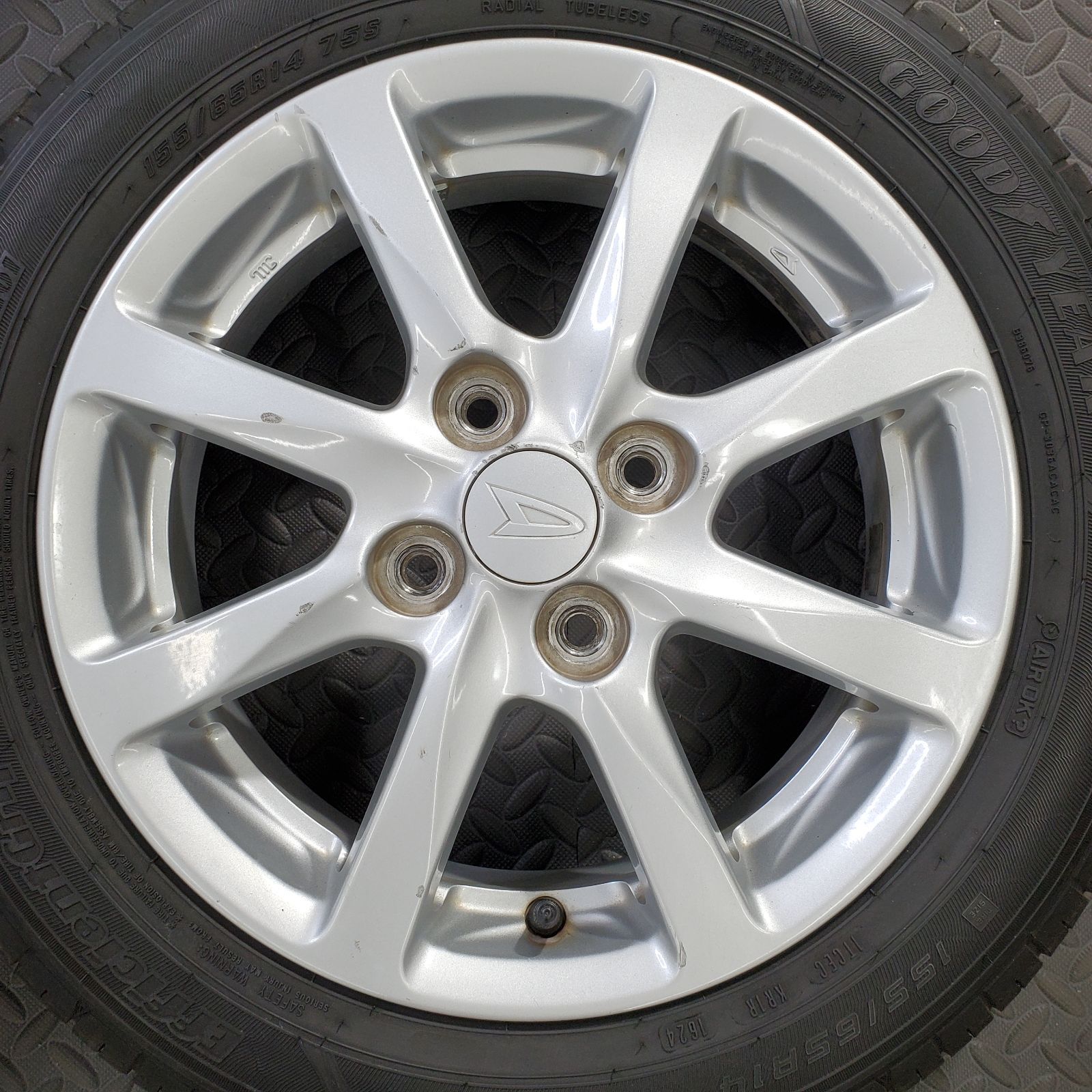 24年製 155/65R14 グッドイヤー エフィシェントグリップ EG01 ダイハツ 