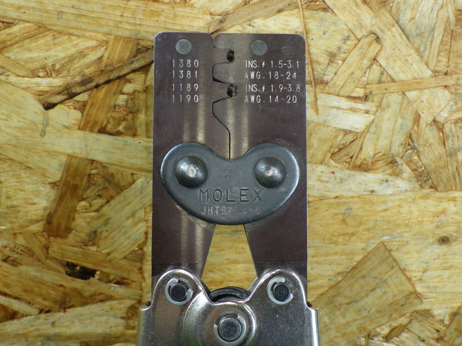 64004921_1