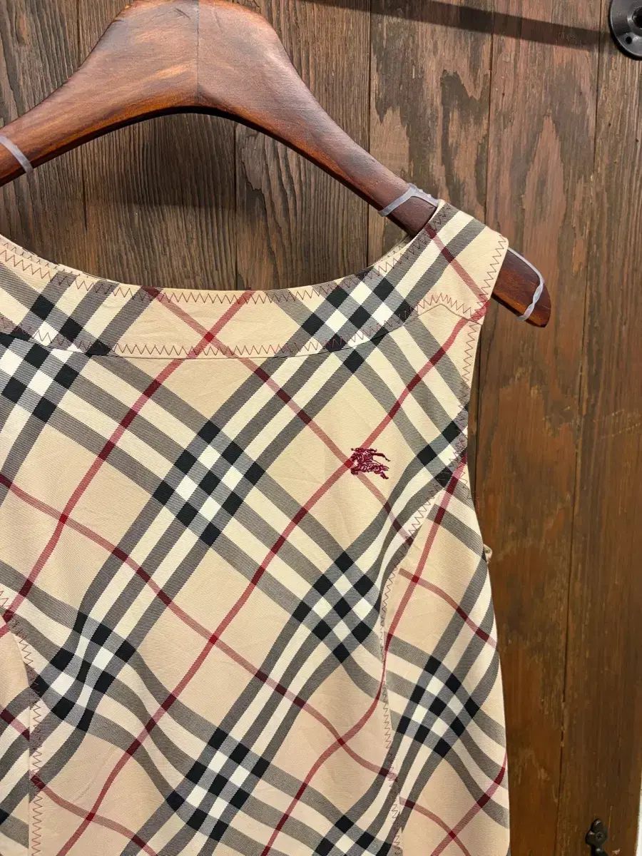 井上様専用 正規店購入品 使用感少なめ バーバリー ワンピース