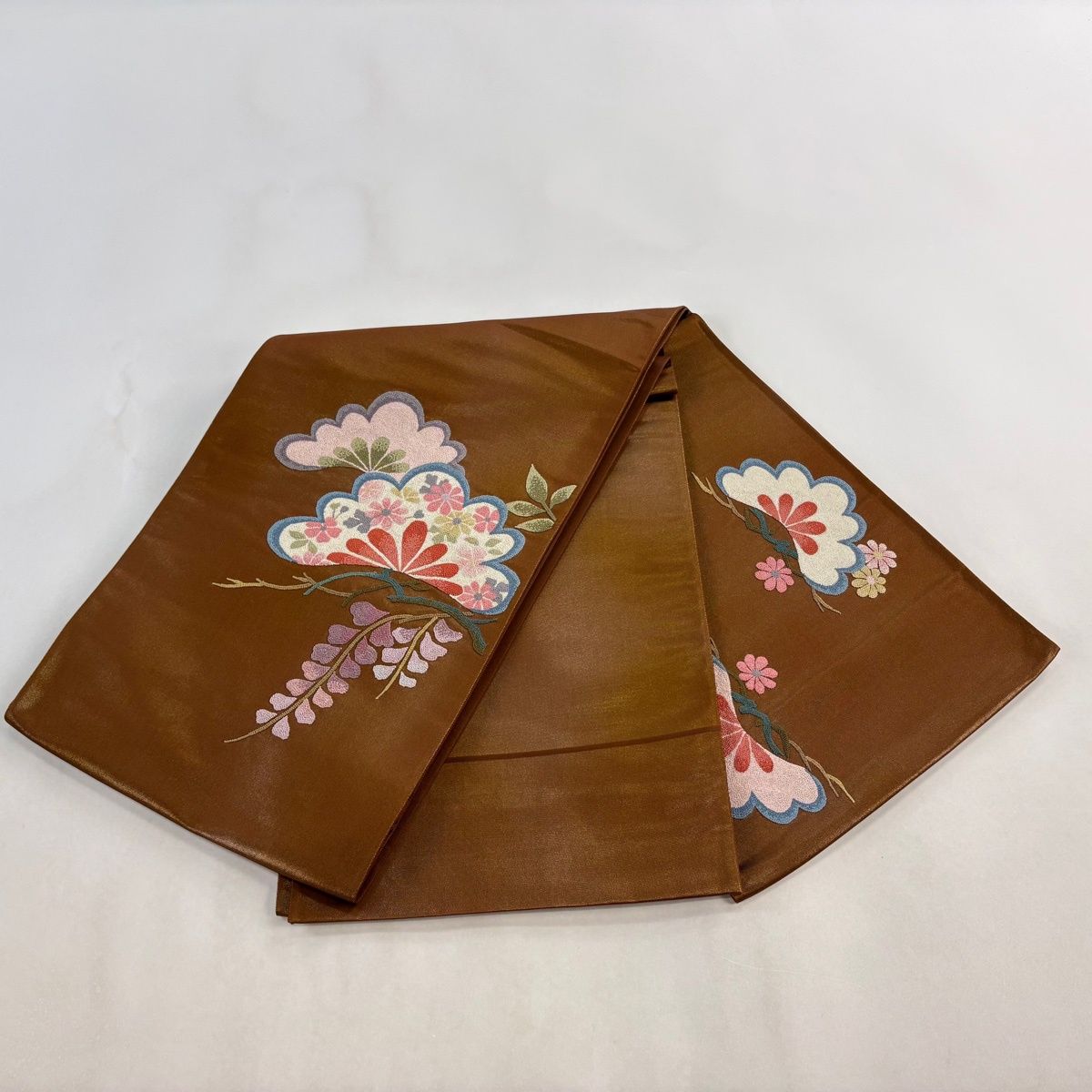 袋帯 秀品 笠松 藤 相良刺繍 箔 茶色 お太鼓柄 正絹 【中古】 - メルカリ