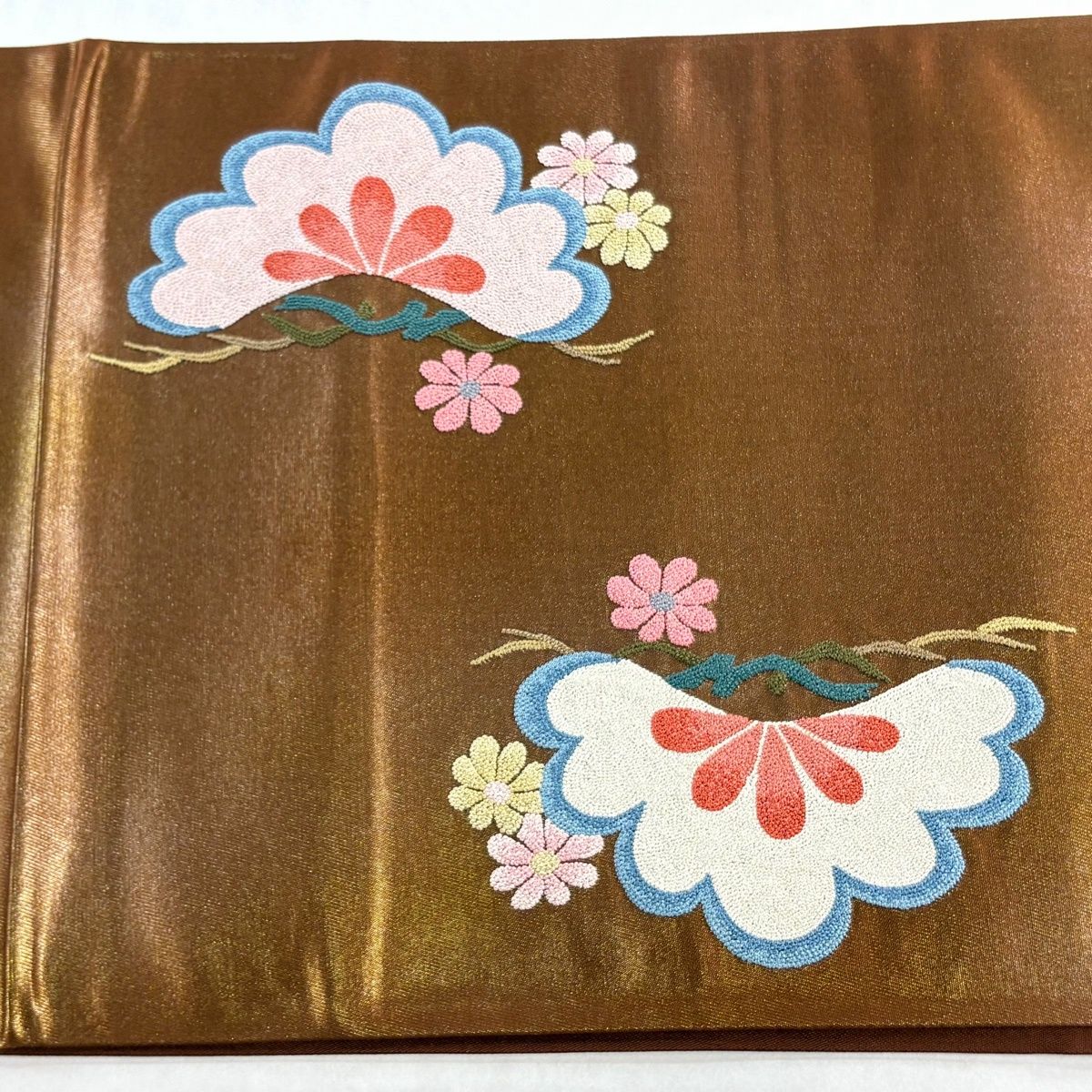 袋帯 秀品 笠松 藤 相良刺繍 箔 茶色 お太鼓柄 正絹 【中古】 - メルカリ