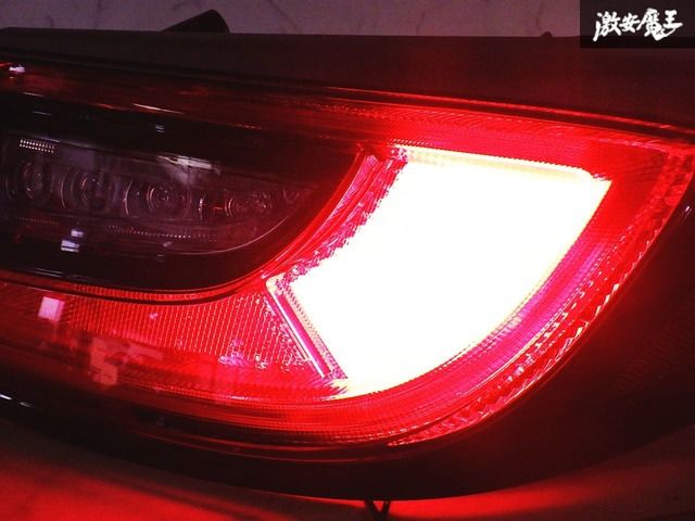 ☆破損無し・点灯OK☆ トヨタ 純正 ZN8 GR 86 GR86 テールライト
