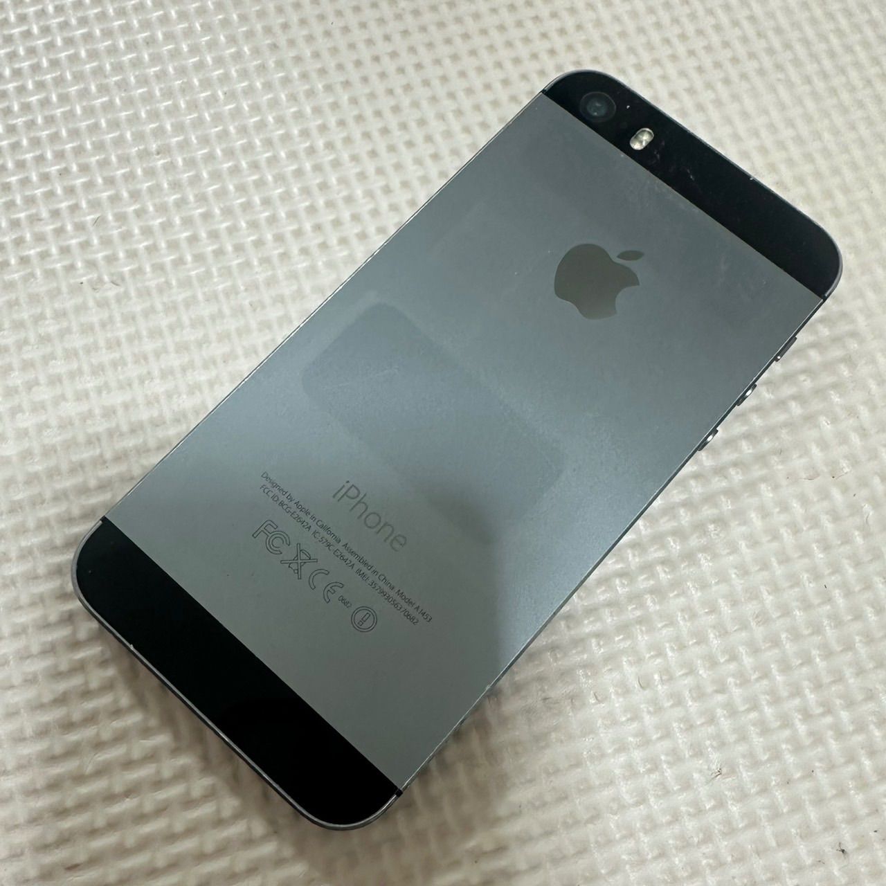 iPhone 5s スペースグレー 中古　本体+全付属品付き iPhone 5s スペースグレー 中古 本体+全付属品付き Pre-Owned Apple
