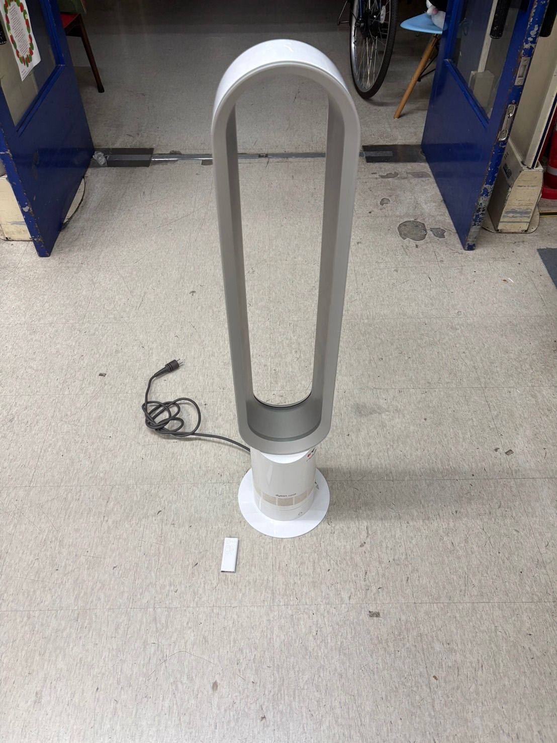 Dyson ダイソン CooL AM07 羽根なし扇風機 - メルカリ