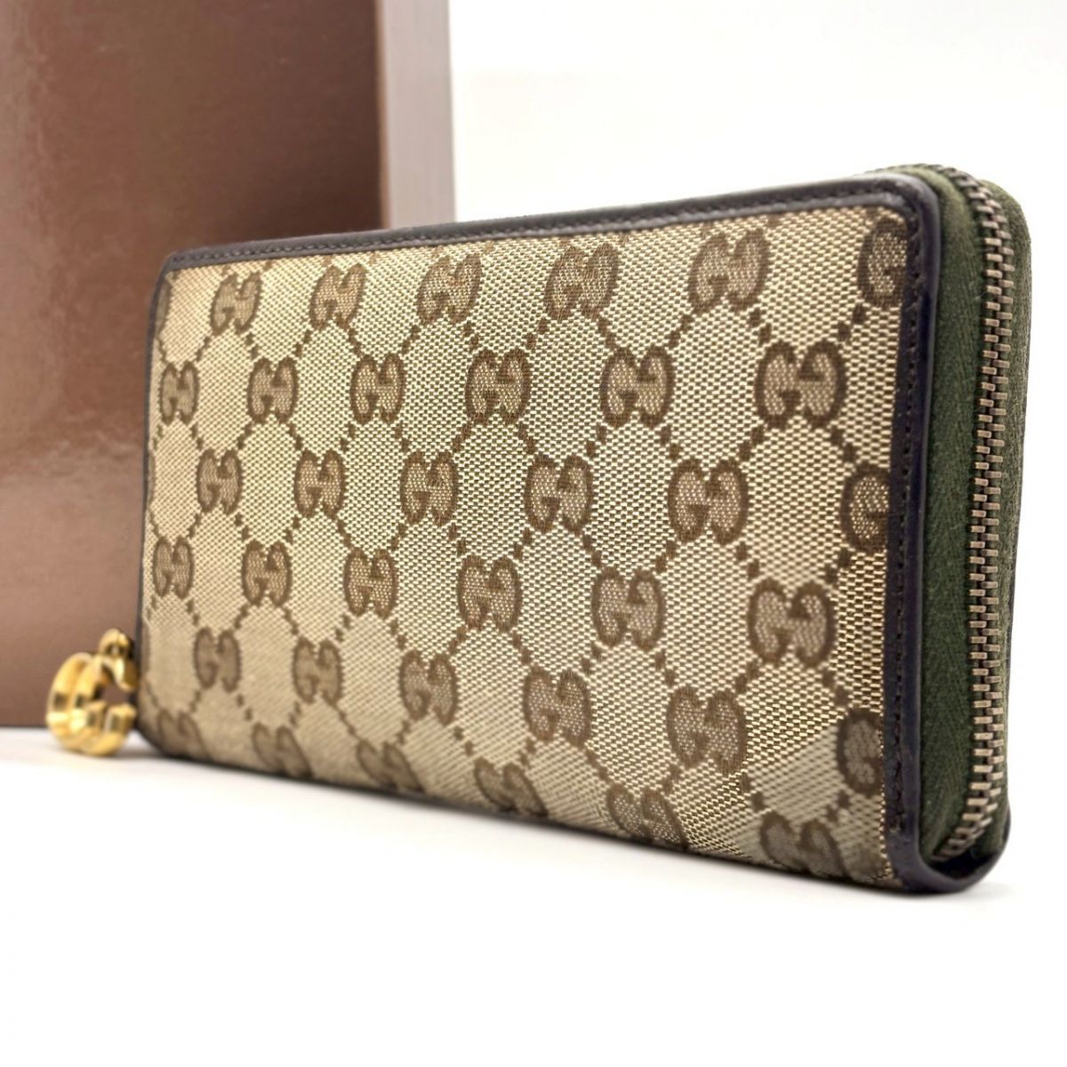品よく揺れるGG】 GUCCI 長財布 ラウンドファスナー GGキャンバス 12 