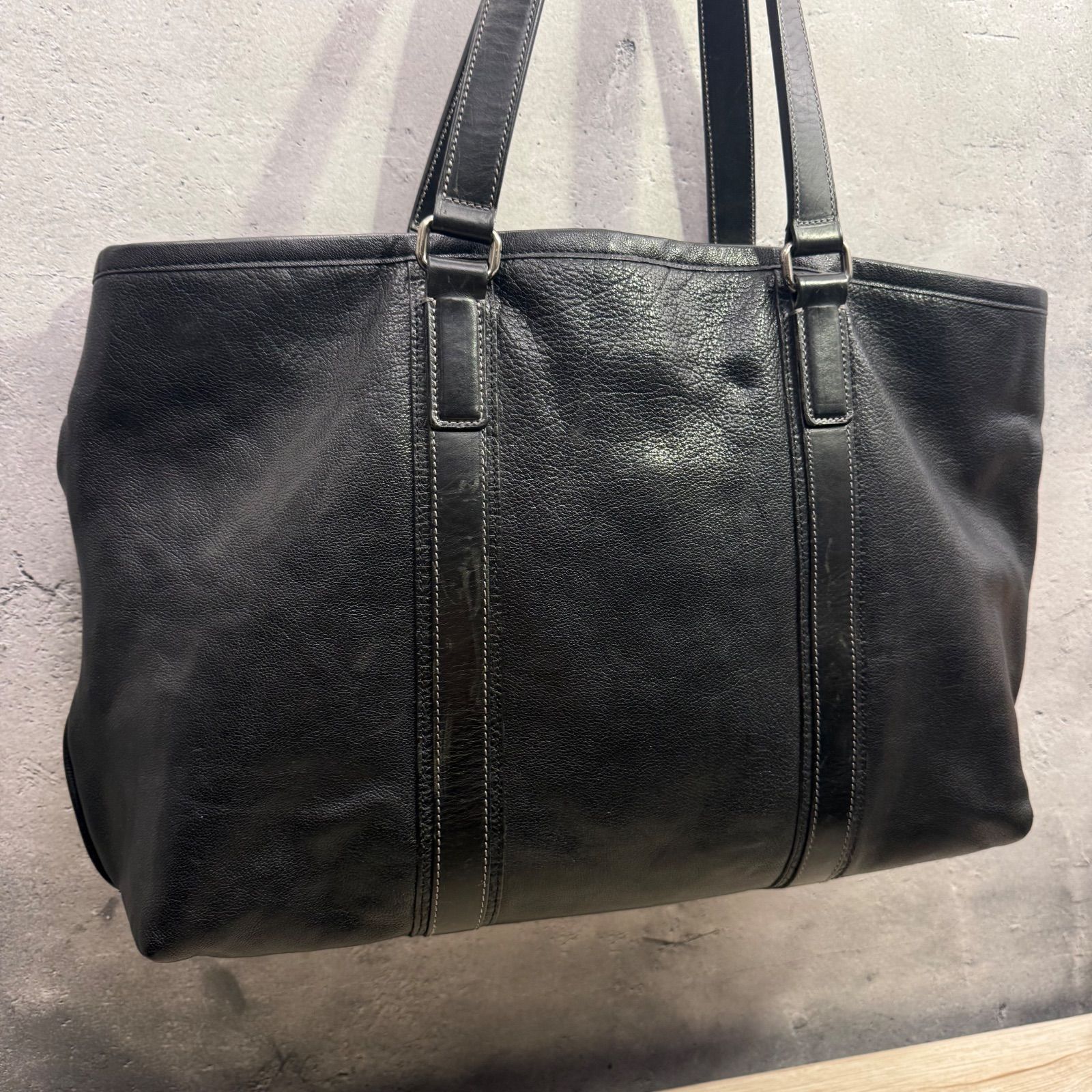 美品 土屋鞄 アルマス トートバッグ レザートート バッファロー A4 土屋鞄 アルマス バッファロー トートバッグ 本革 大容量 ブラック F