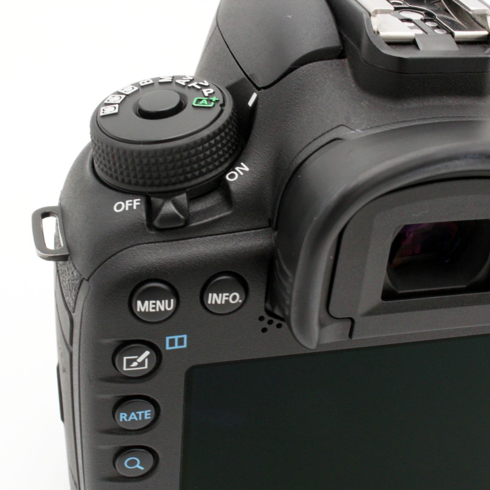 わずかシャッター数16329枚【新品級】CANON EOS 7D Mark II