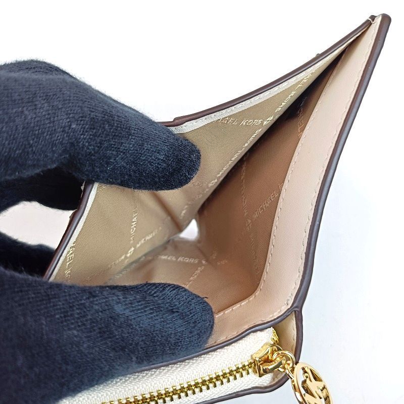 未使用 マイケルコース 二つ折り財布 ホワイト系 レディース ロゴ 保存袋 マイケルコース MICHAEL KORS 財布 （ホワイト） -waja bazar - 海外
