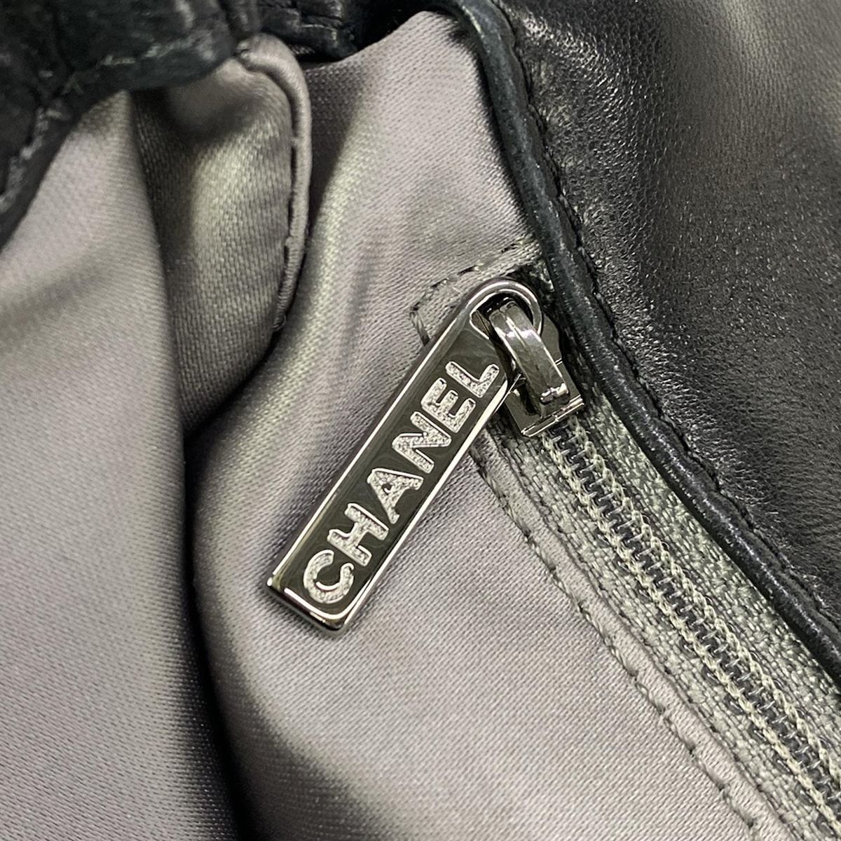 CHANEL(シャネル) ショルダーバッグ バブルキルト 黒 キルティング 
