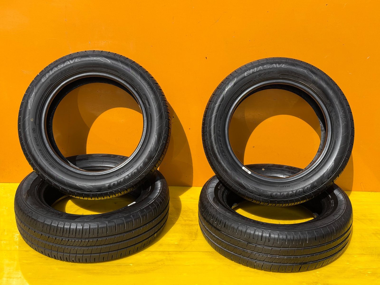 ZT-8267] 4本 ★2024★ ダンロップ タイヤ DUNLOP TYRE 1EUCA 185/60R15 84H ENASAVE EC204 溝 7.42mｍ 日本製