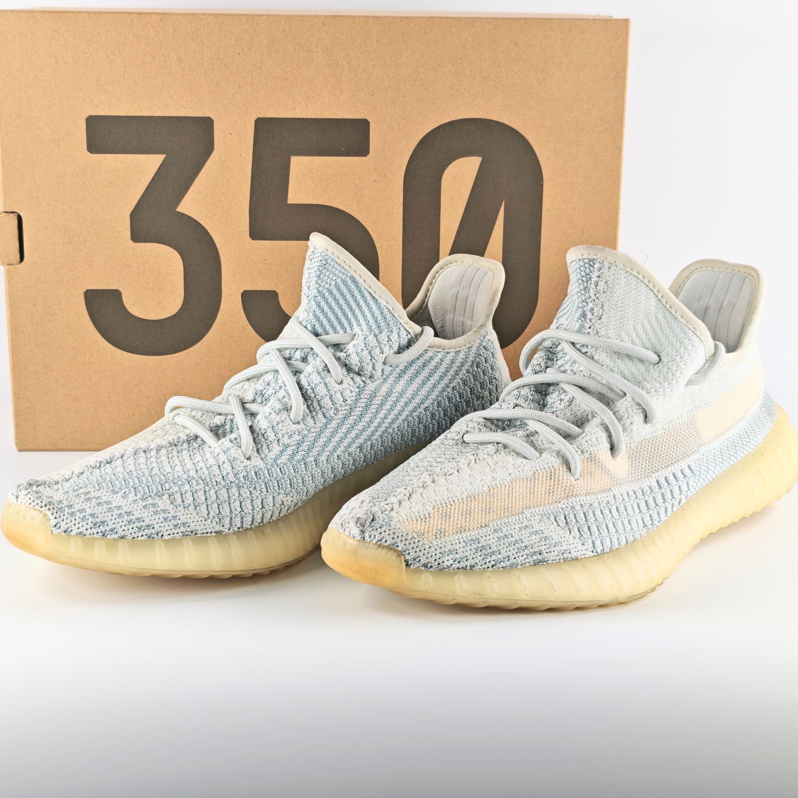 adidas YEEZY Boost 350 V2 