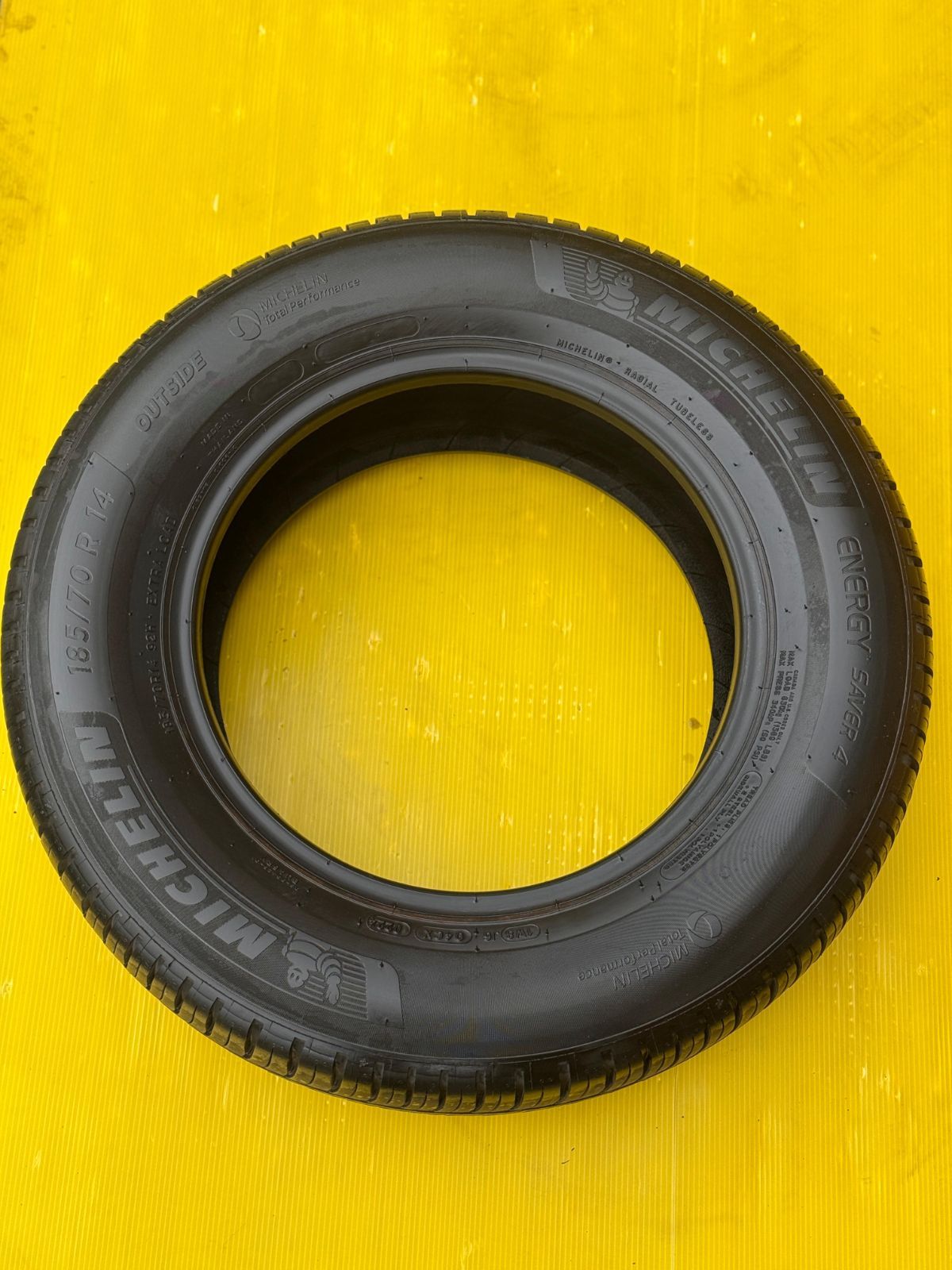 ZT-8271] 4本 ★2024★ ミシュラン タイヤ MICHELIN TYRE 1W8J6 185/70R14 92H ENERGY SAVER 4 溝 7.67mｍ タイ製
