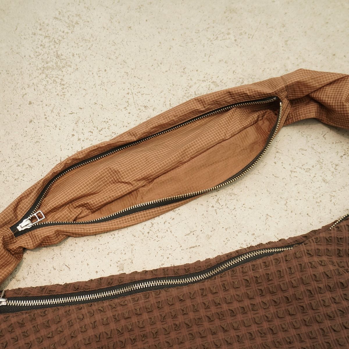 極美品 24SS Omar Afridi オマールアフリディ LIDIA BAG ボディー 