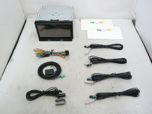 ジャンク カロッツェリア サイバー AVIC-CZ900 メモリーナビ 本体のみ