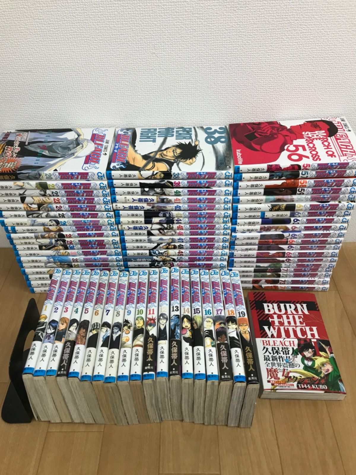 BLEACH 全巻+小説やおまけ付き。 BLEACH 全巻+小説やおまけ付き