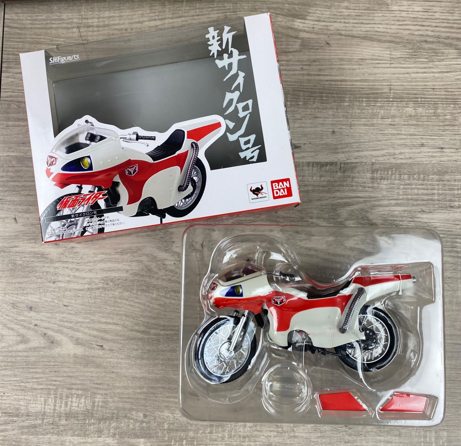 バンダイ S.H.Figuarts 仮面ライダー 新サイクロン号 ＃4 26WK0542 