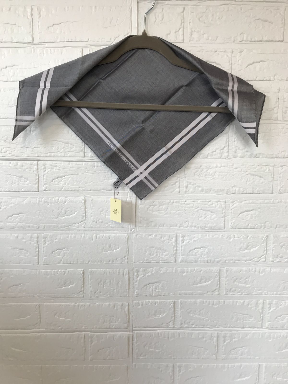 HERMES エルメス スカーフ グレー系 4117 - メルカリ